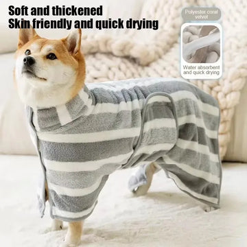 BOOTEELY Pet Polyester Coral Fleece Bathrobe Gray White Stripe Style Size L (Vacuum Packaging)