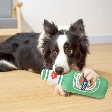 Beer Bottle Squeaky Dog Toy Wine Bottle Plush Dog Toy Teeth Cleaning Soft Beer Bottle Shape Toy for Small and Medium Dogs