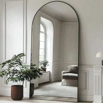 The Timeless Appeal of Arched Mirrors in Modern Interiors