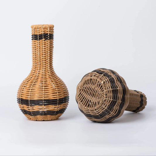 Rustic Handwoven Vase - Willow Rattan Craft for Living Room Tabletop, Decorative Flower Vase for Dried Flowers, Home Art Ornamen