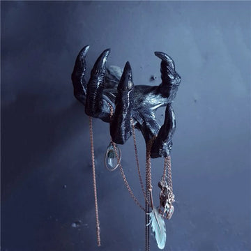 The Witch's Hand Wall Hanging Wall-mounted Simulation Hands Statue 3d Decorative Resin Art Open Hand Sculpture Декор Для Дома