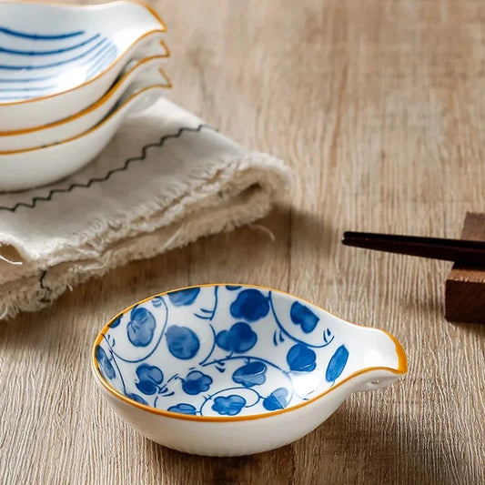 4pcs Blue and White Porcelain Mini Soy Dish Ceramic Sauce Dish Household Seasoning Pottery Dipping Sushi Sauce Snack Tableware