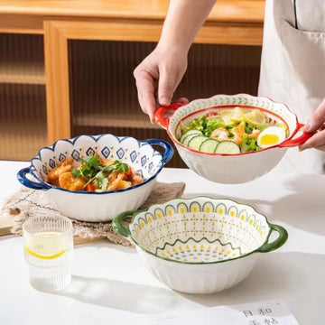 Lovely large capacity ceramic soup bowl with handle Suitable for salads, fruits, pasta, desserts, etc Suitable for the oven