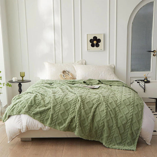 Coral Fleece Jacquard Soft Warm Fluffy and Comfortable Single Blanket Green Warm and Machine Washable Coral Fleece Blanket