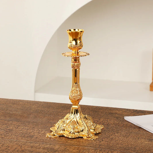 European Style Zinc Alloy Vintage Candles Candlestick Vintage Decorations for Luxury Decorative Candlestick Table Decor