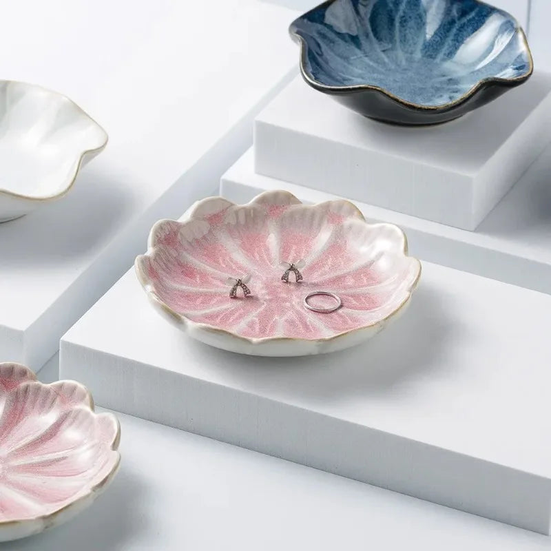 Creative and Minimalist Style Jewelry Tray Home Snack Dish Flavor Dish Ceramic Lotus Decoration Plate and Decorative Display