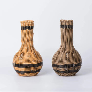 Rustic Handwoven Vase - Willow Rattan Craft for Living Room Tabletop, Decorative Flower Vase for Dried Flowers, Home Art Ornamen