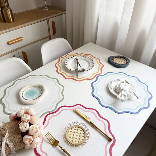 1/4/6pcs Faux Leather Placemats Printed Flower Shape Insulated Table Mat for Kitchen Dining Table Striped Christmas Plate Mat