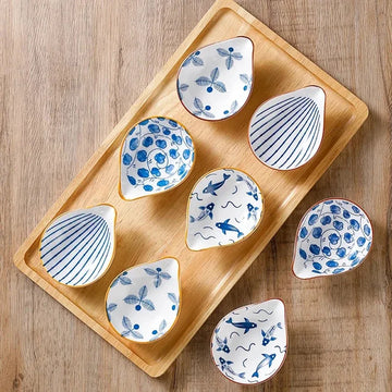 4pcs Blue and White Porcelain Mini Soy Dish Ceramic Sauce Dish Household Seasoning Pottery Dipping Sushi Sauce Snack Tableware
