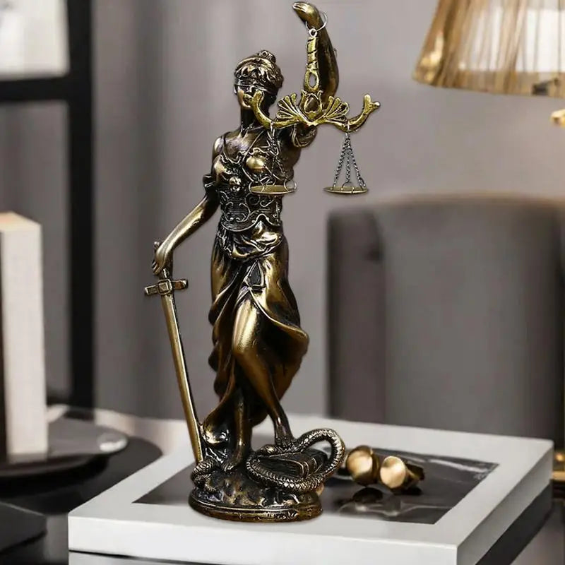 Imitation Copper Sculpture Of The Goddess Of Justice Classroom Desk Resin Ornaments Statue Of The Goddess Of Justice For Teacher