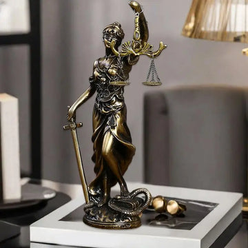 Imitation Copper Sculpture Of The Goddess Of Justice Classroom Desk Resin Ornaments Statue Of The Goddess Of Justice For Teacher