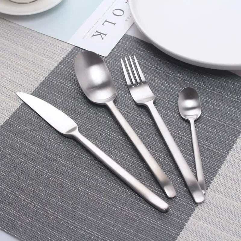 24pcs Matte Gold Flatware Set Stainless Steel Cutlery Knife Fork Spoon Silverware Dinnerware Dishwasher Safe Tableware Gift