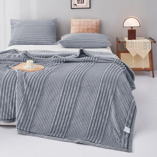 Ribbed Bed Blanket Throw Blanket Lightweight Velvet Super Soft Premium Flannel Fleece Blanket All Season Use