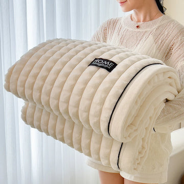 Luxury Double Layer Faux Rabbit Fur Throw Blanket Soft Warm White Striped Office Nap Sofa Blankets Queen Double Fluffy Bed Plaid